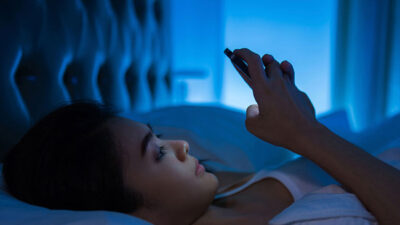 Sự ảnh hưởng của ánh sáng xanh