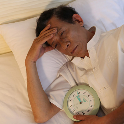 người già khó ngủ